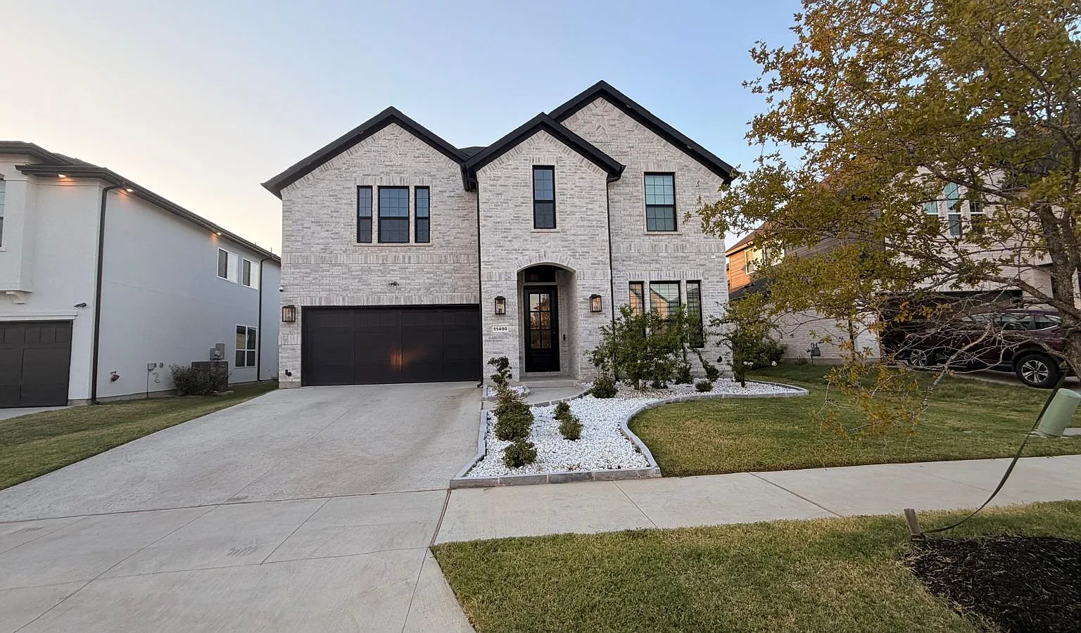 4 bed, 3.5 bath, 3100 sqft, $4,200 — Photo 1