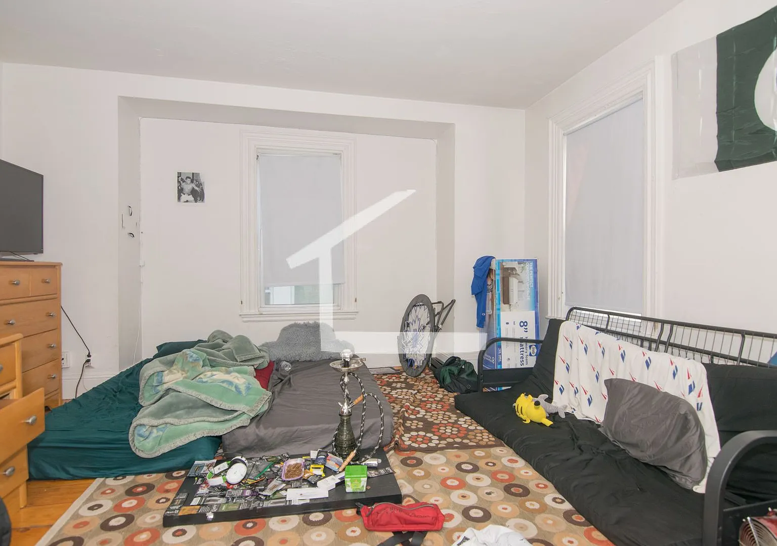Nice 4 bed in Allston — Photo 4