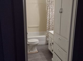 532 Western Ave, Waterloo, IA 50702