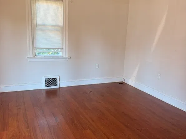 2653 Elm St, Harrisburg, PA 17103
