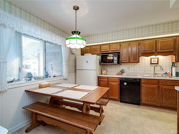 4th image of 6398 Marshall Rd