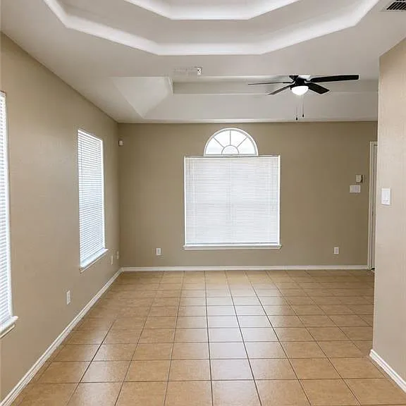 619 La Mancha Dr #3 — Photo 2