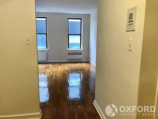 Rented by Oxford Property Group | media 22