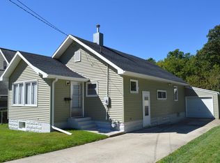 818 N Connecticut Ave, Mason City, IA 50401