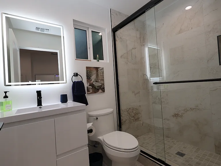 6831 Ranchito Ave — Photo 20