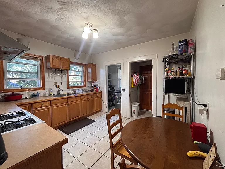 9 Greylock Rd #2 — Photo 10