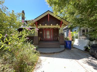 3218 SE Tibbetts St APT A, Portland, OR 97202