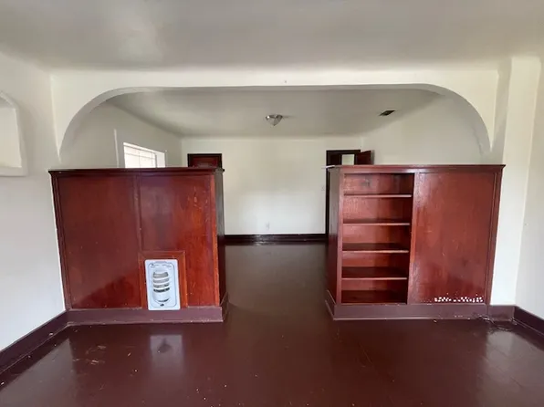 428 S Texas Ave #8, Mercedes, TX 78570