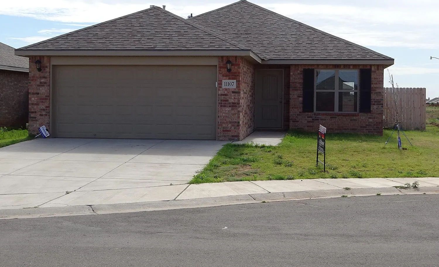 3 bed, 1412 sqft, $1,700 — Photo 1