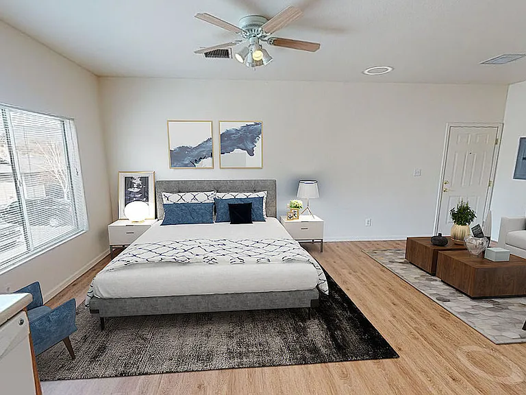 Skyline Apartments — Photo 17