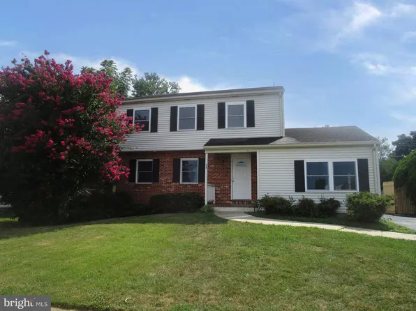 68 Bunker Hill Rd, New Castle, DE 19720