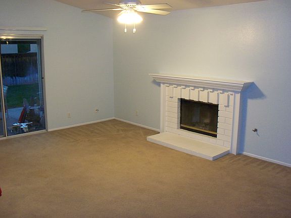 3rd image of 7880 Valencia Ct