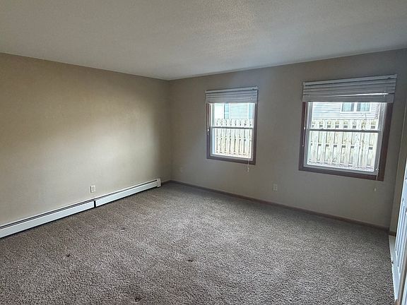 5th image of 1401 33rd Ave N APT 2