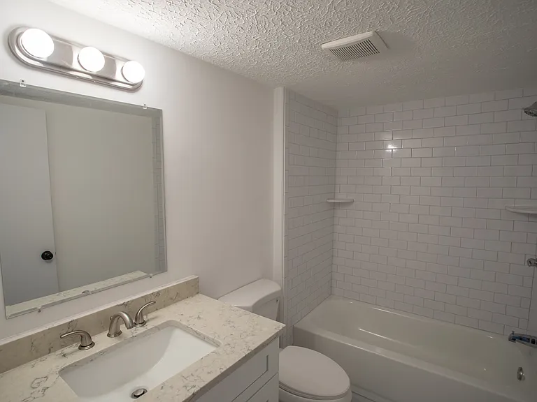12825 Stillwood Dr — Photo 12
