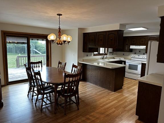 2nd image of 4625 Laurie Ln