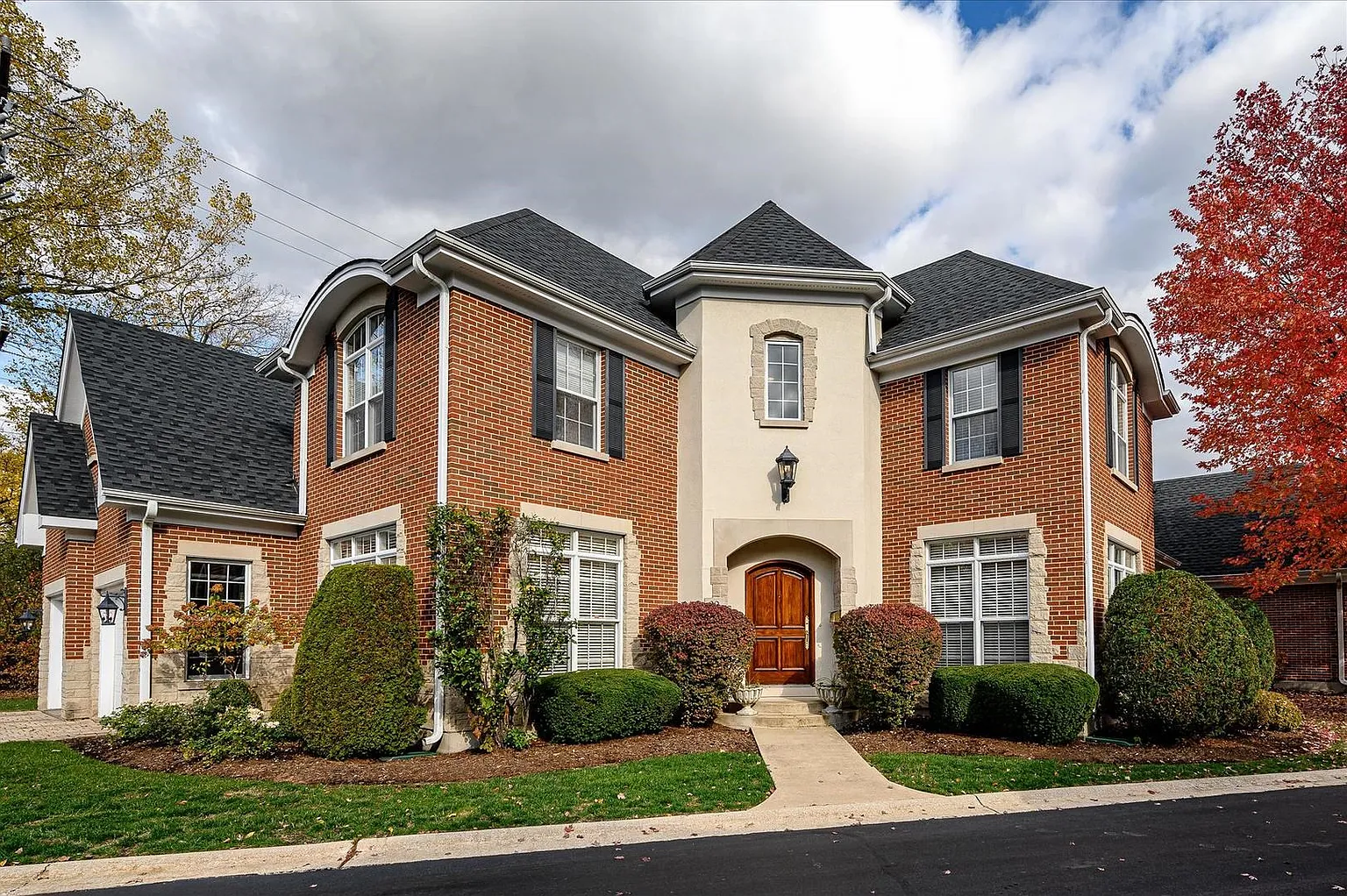 30 Windsor Dr photo 1