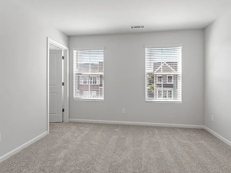 324 Chesapeake Commons St — Photo 14