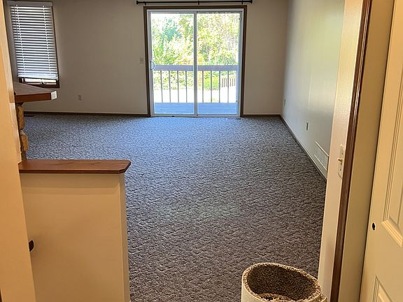 4th image of 4638 Castlebar St NW