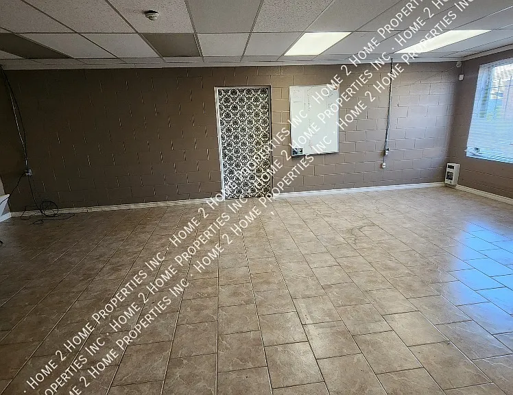 1095 Felix Ave #2 — Photo 10