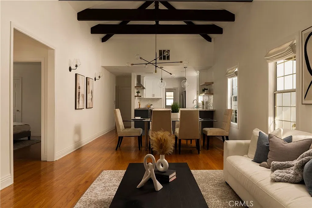 3 bed, 1519 sqft, $7,750 — Photo 1