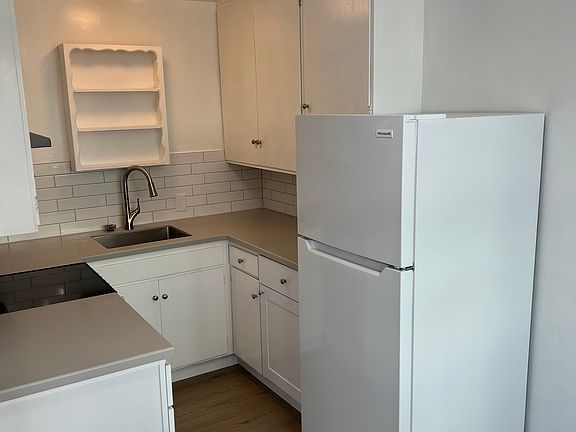 5th image of 1250 19th Ave #1