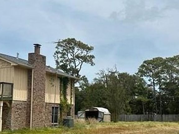 3rd image of 3401 E Country Club Dr