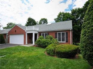 77 Bank St, New Canaan, CT