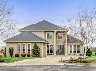 328 Augusta Ct, Eagle Point, OR 97524