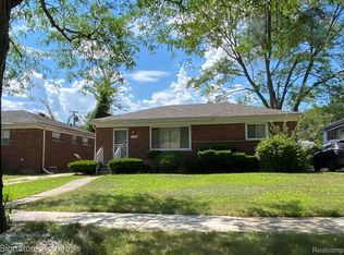 22101 Church St, Oak Park, MI