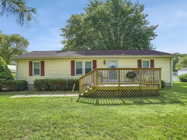 7087 Fleming Rd, New Church, VA 23415