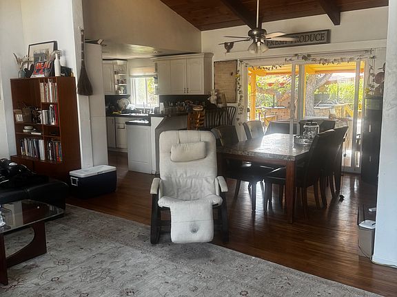 5th image of 4950 Campanile Dr