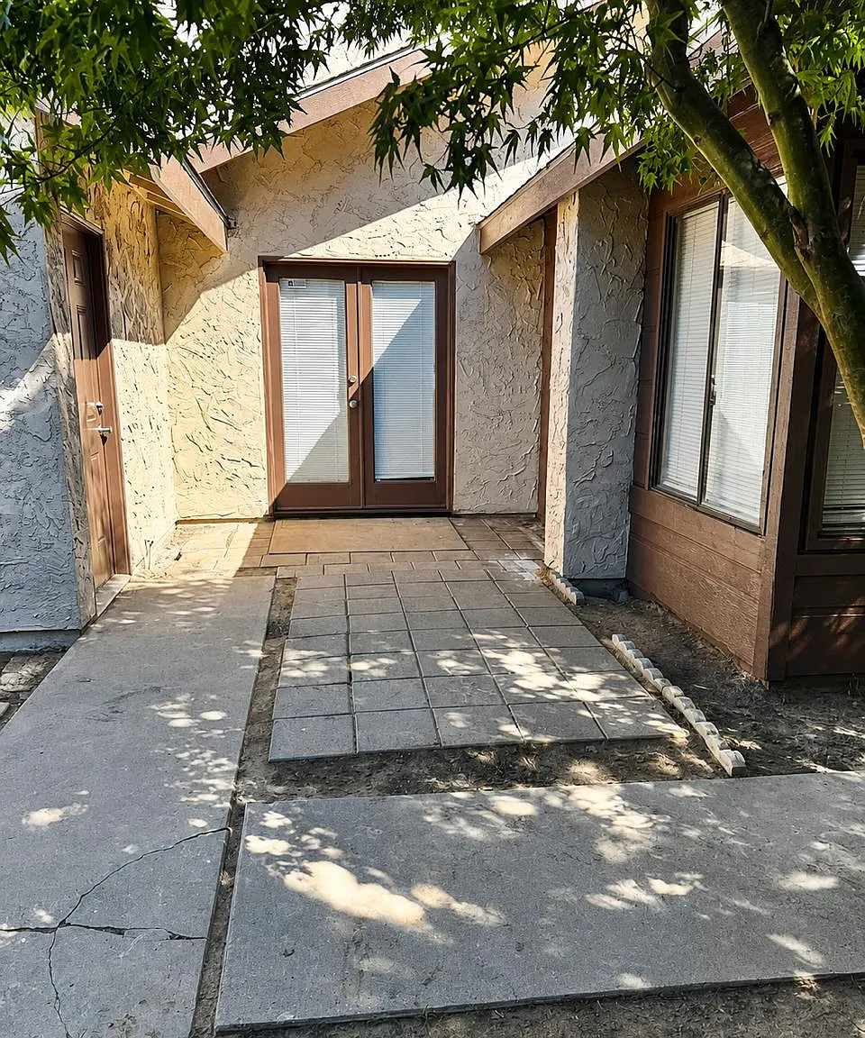 2 bed, 1023 sqft, $1,800 — Photo 3
