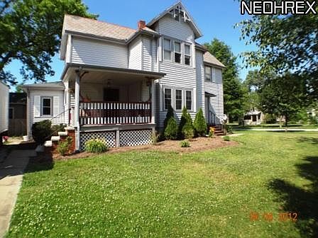 1st image of 154 Courtland St