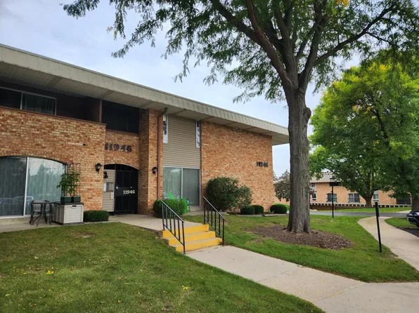 11946 W Mill ROAD #3, Milwaukee, WI 53225