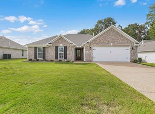 67 Golden Brooke Dr, Jackson, TN 38305