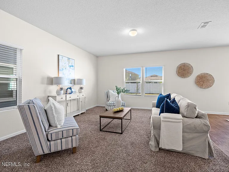 2555 Oak Stream Dr — Photo 5