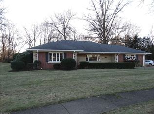 1339 Lennox Ave NE, Massillon, OH 44646