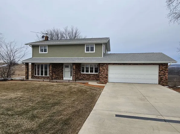 18927 Route 3 Hwy, Durango, IA 52039