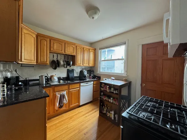 33 Magnus Ave, Somerville, MA