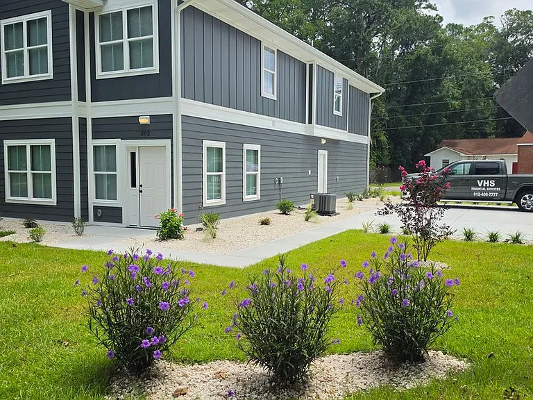 302 Thomas St — Photo 23