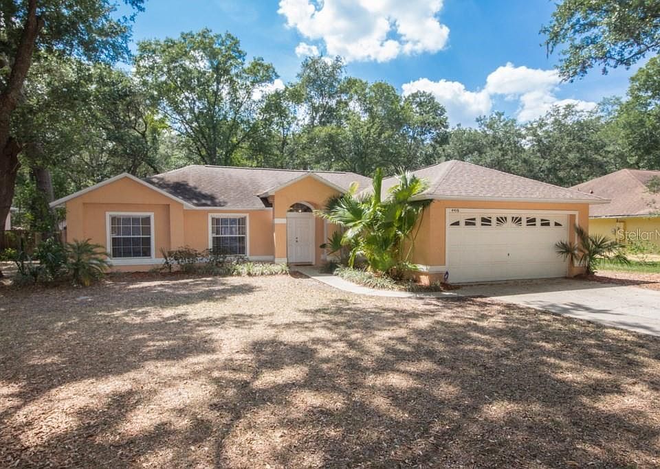 1st image of 4416 White Oak Cir