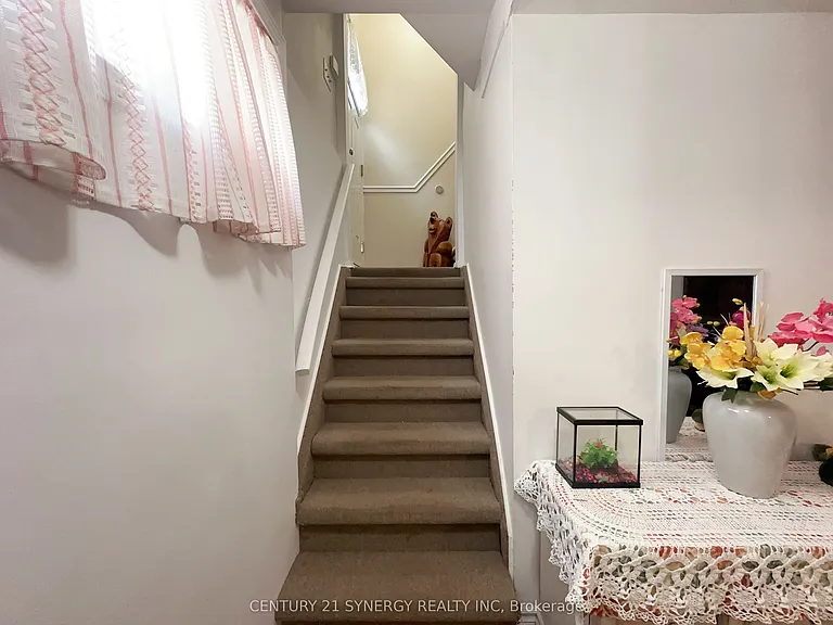 1236 Clyde Ave #2 — Photo 5