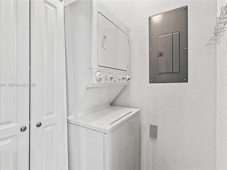 8862 W Flagler St #8 — Photo 12