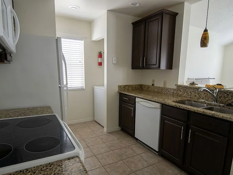 695 Youngstown Pkwy #292 — Photo 3