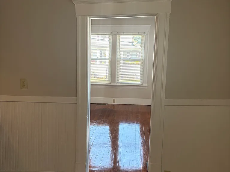 11 Hill Ave #A — Photo 4