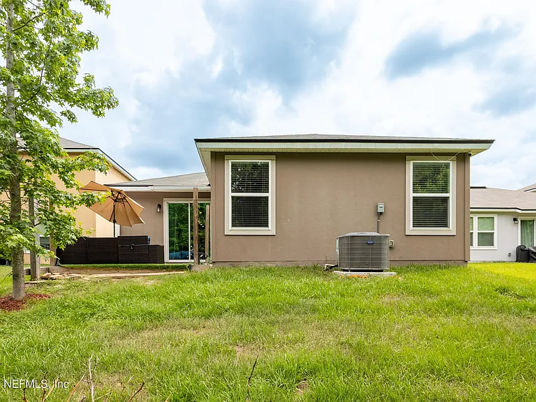 2446 Oak Stream Dr — Photo 36