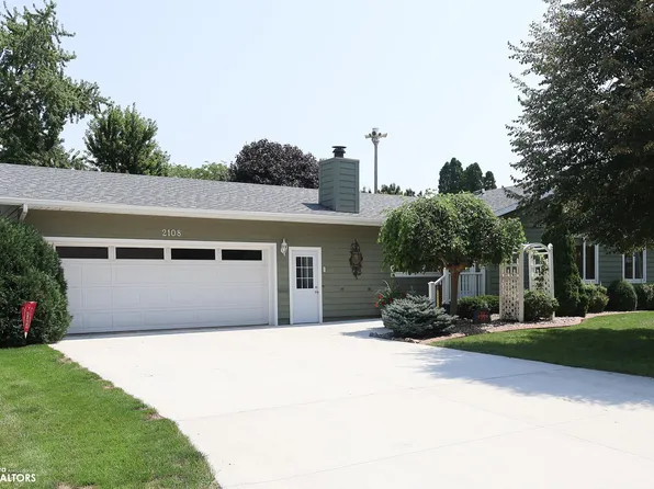 2108 Rodlyn Rd, Webster City, IA 50595
