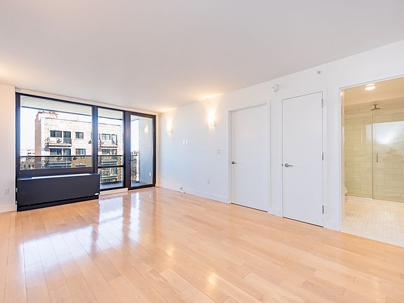 4th image of 2740 21st St APT 5B