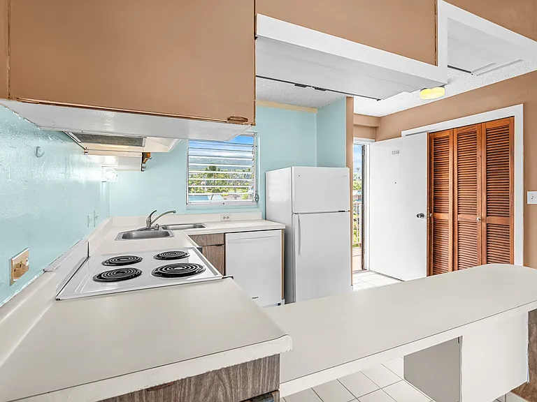 75-5766 Kuakini Hwy #607 — Photo 16