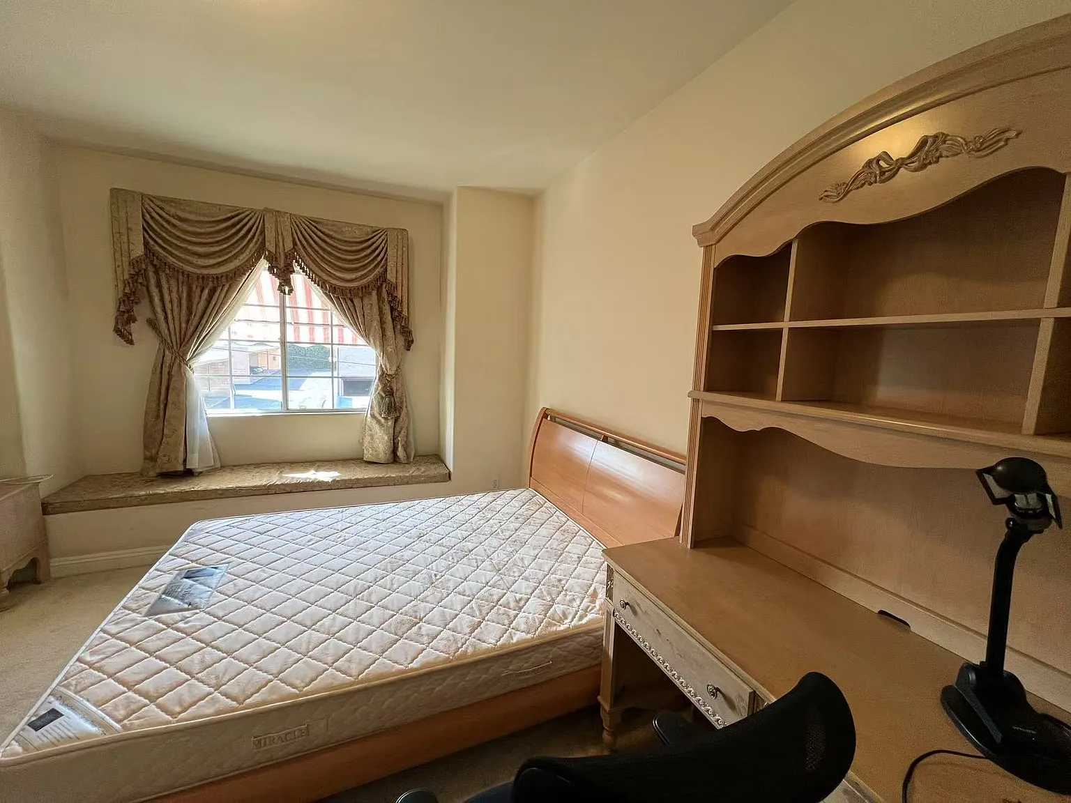 3 bed, 2150 sqft, $1,200 — Photo 4